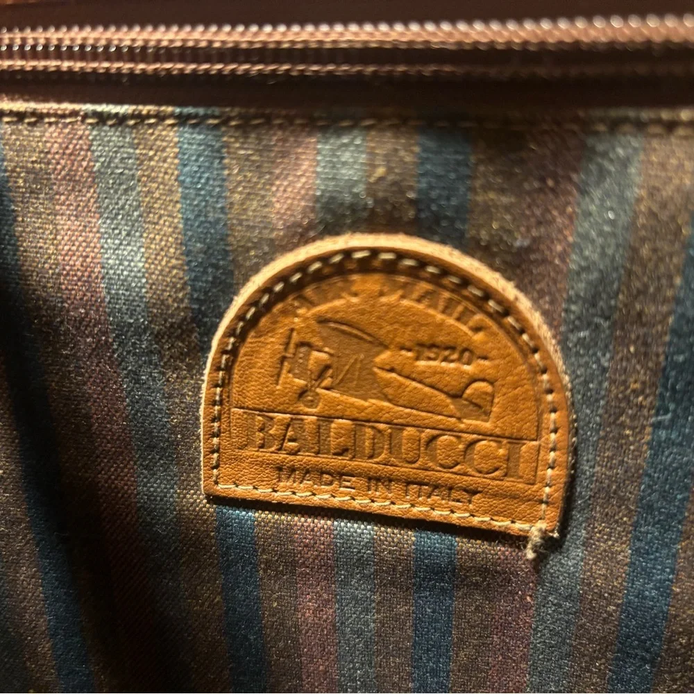 Elegant Tan Leather Briefcase